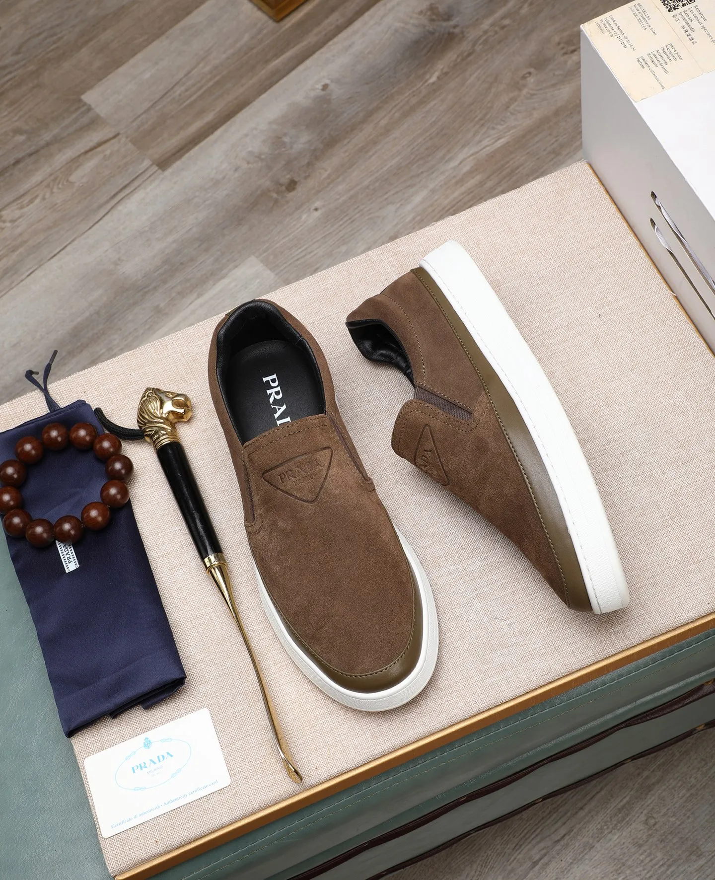 Men's men's shoes 💰440 🌹🌹[PRADA—Prada] latest model 🙈original replica! 👟👟👟Available here. The workmanship is top-notch. The upper is made of Italian 🇮🇹Imported calfskin. ❗️Breathable genuine leather lining @Suitable for travel. The original version has an enlarged engraved sole, making it suitable for all kinds of travels, showing low-key luxury. Let quality speak for itself. Color: Size: 38-44